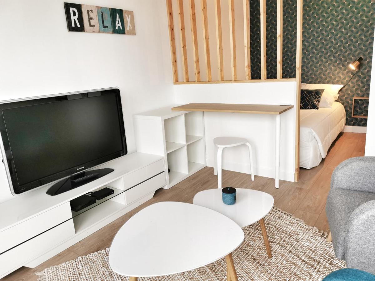 Appartement Lumineux Avec Balcon Et Parking Cherbourg-en-Cotentin Exterior photo