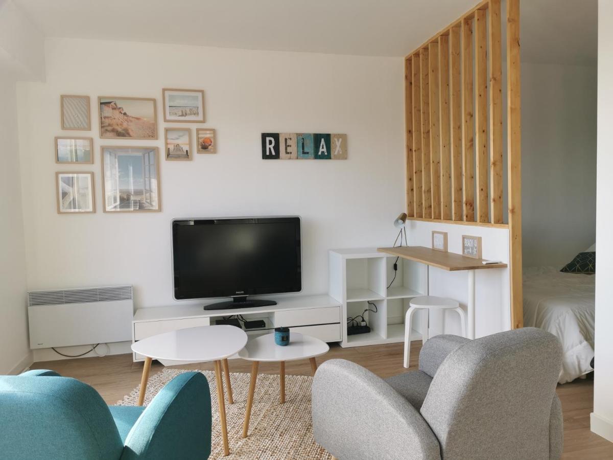 Appartement Lumineux Avec Balcon Et Parking Cherbourg-en-Cotentin Exterior photo