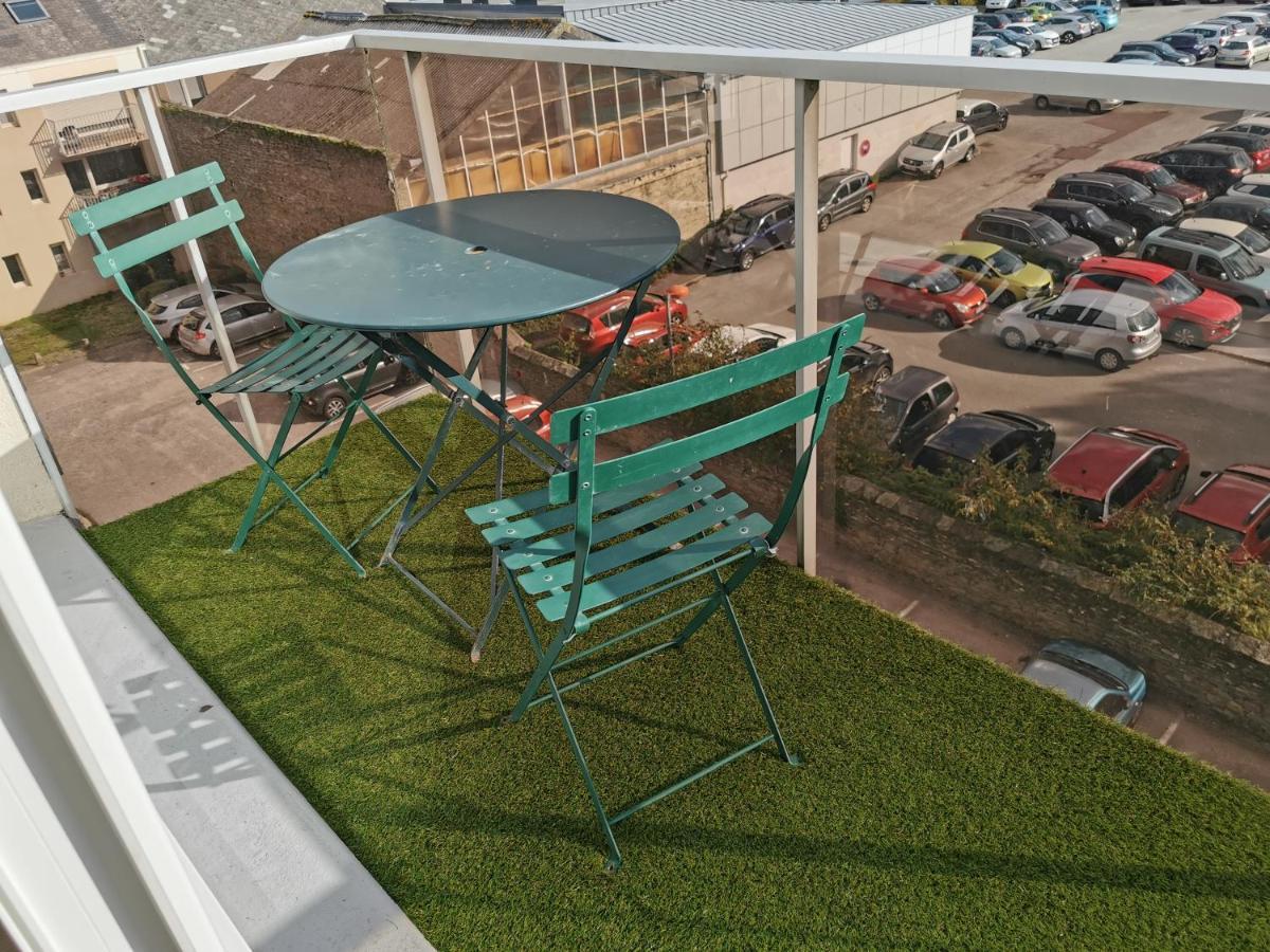 Appartement Lumineux Avec Balcon Et Parking Cherbourg-en-Cotentin Exterior photo
